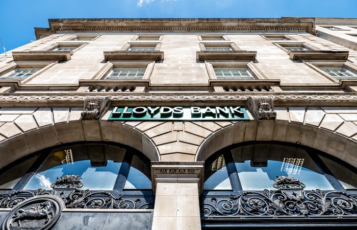 Lloyds Banking Group introduces flexibility policy - Employee Benefits