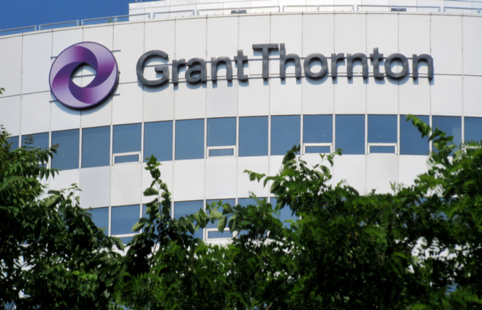 Grant Thornton reduce pay and hours for 300 employees