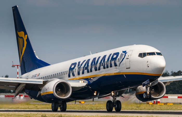 Ryanair to introduce pay and job cuts for 3,000 employees